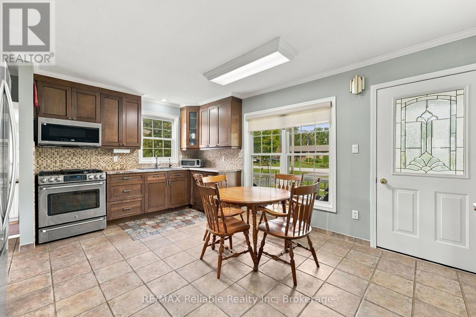71 Kruse Drive, Huron East, Ontario  N0K 1G0 - Photo 7 - X13810772