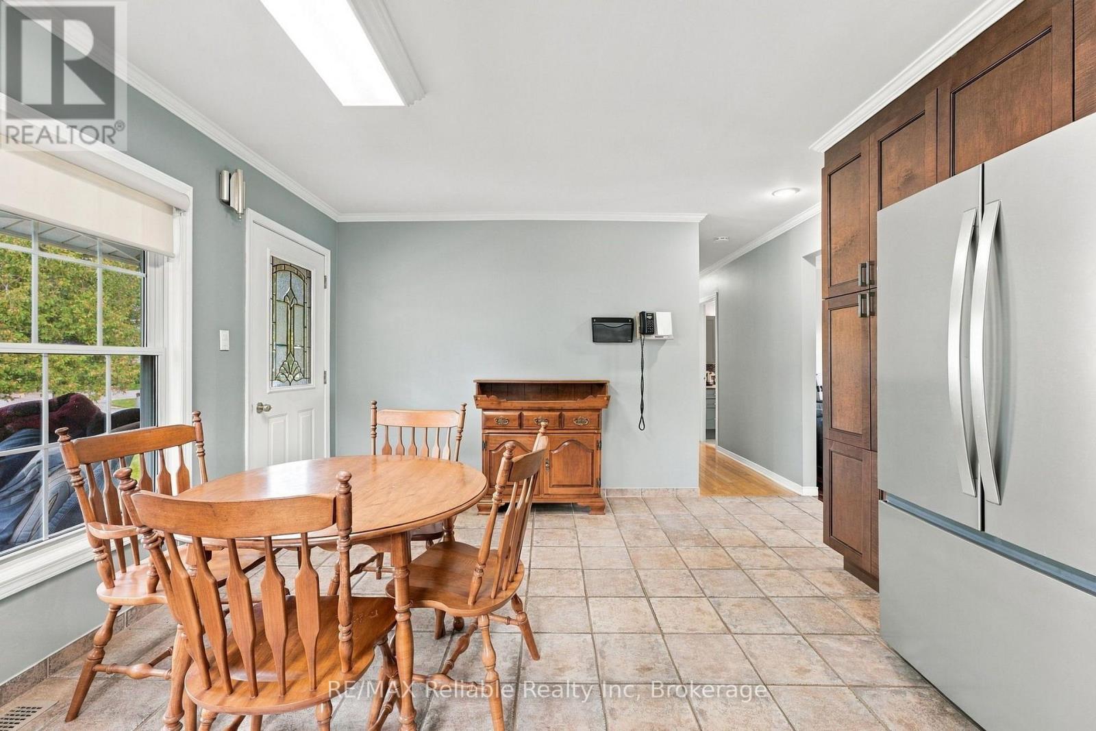 71 Kruse Drive, Huron East, Ontario  N0K 1G0 - Photo 9 - X13810772