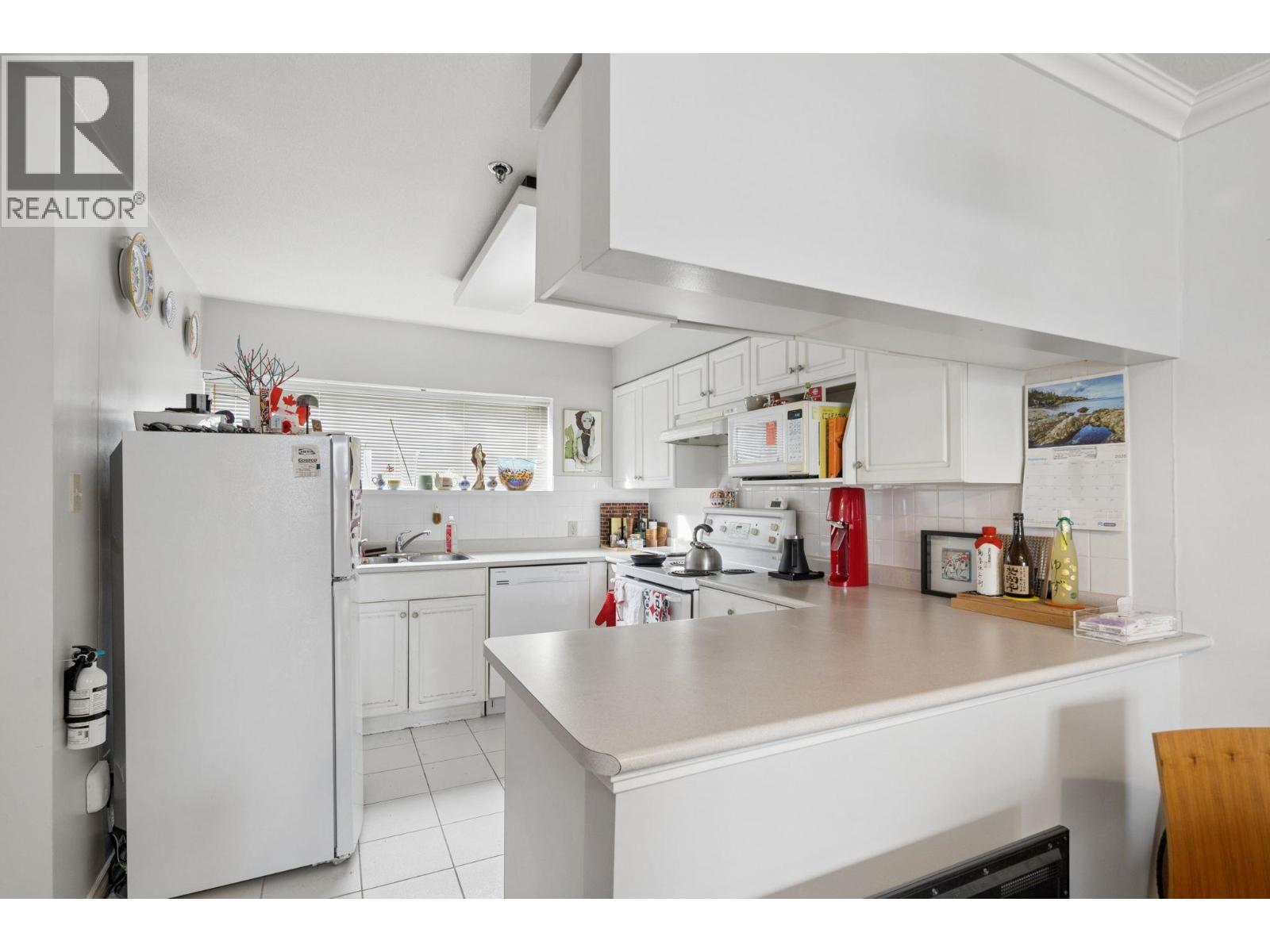 1 2023 West 4th Avenue, Vancouver, British Columbia  V6J 1N3 - Photo 11 - R3167593
