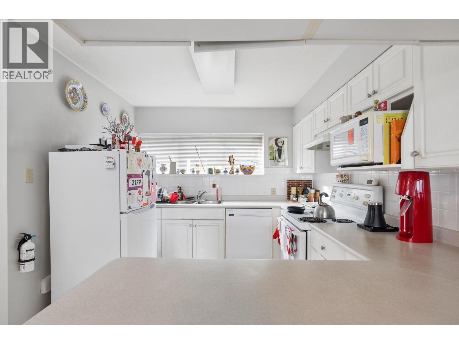 1 2023 West 4th Avenue, Vancouver, British Columbia  V6J 1N3 - Photo 12 - R3167593