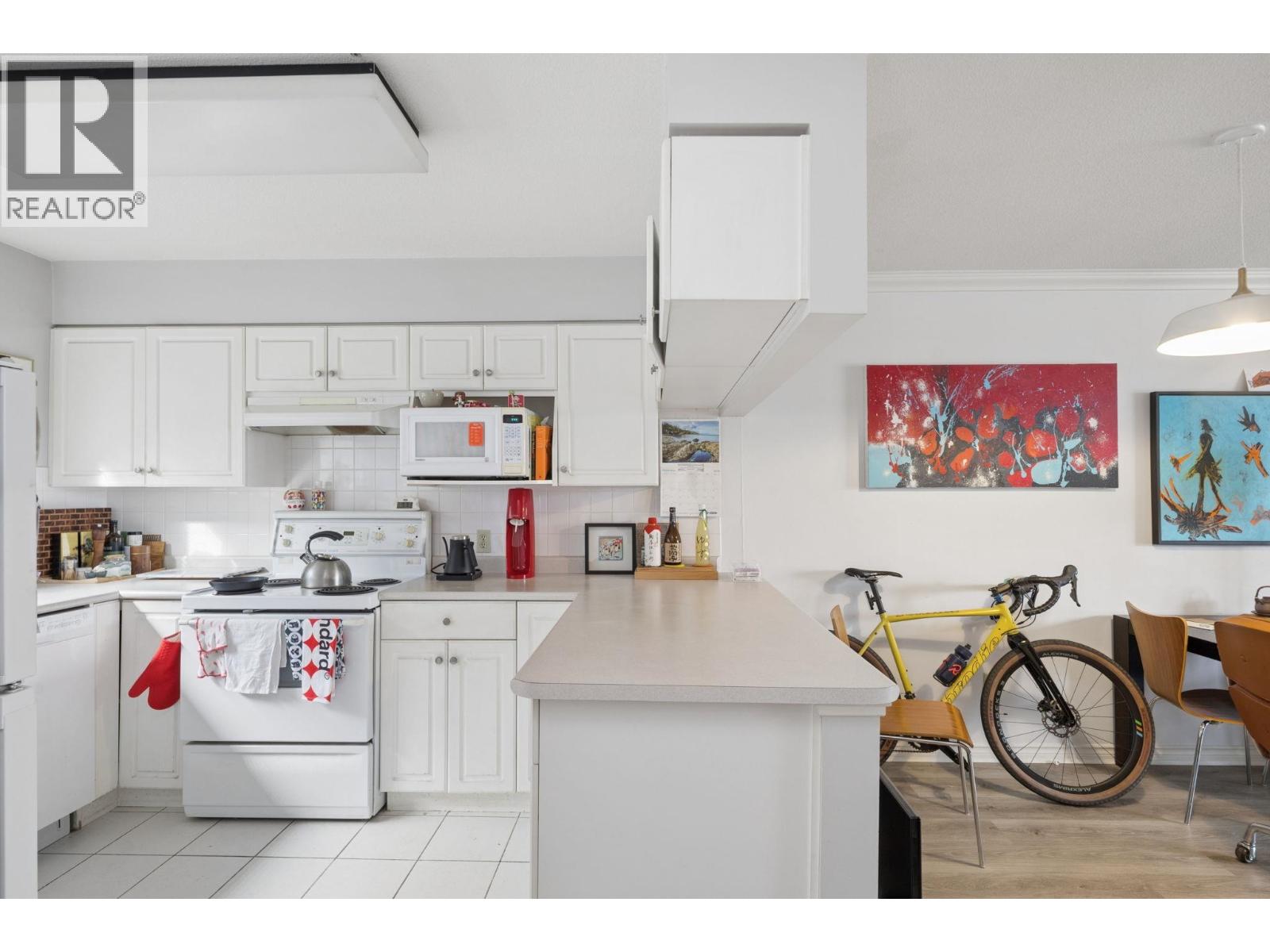 1 2023 West 4th Avenue, Vancouver, British Columbia  V6J 1N3 - Photo 14 - R3167593