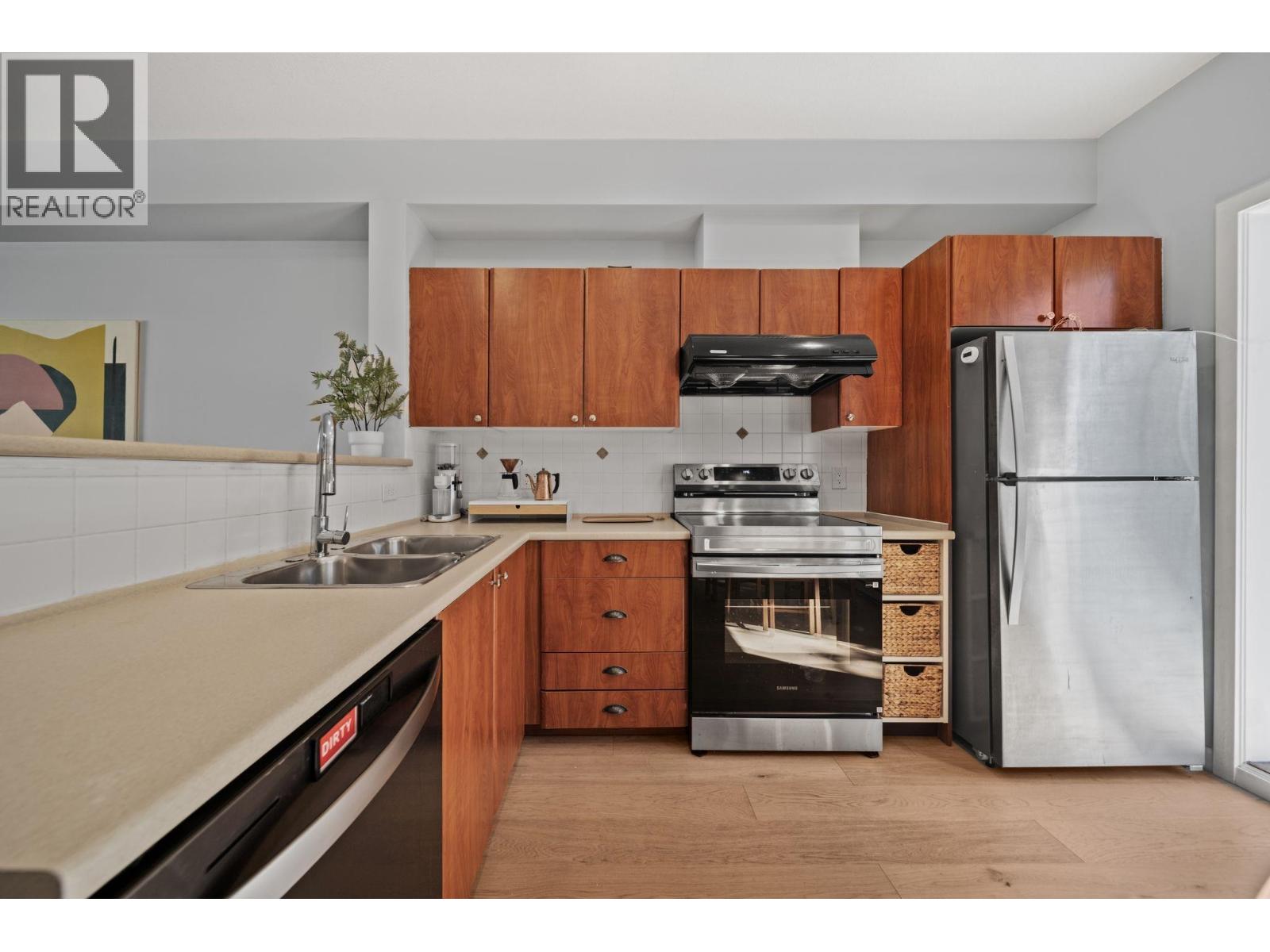 44 6528 Denbigh Avenue, Burnaby, British Columbia  V5H 3R8 - Photo 10 - R3167603