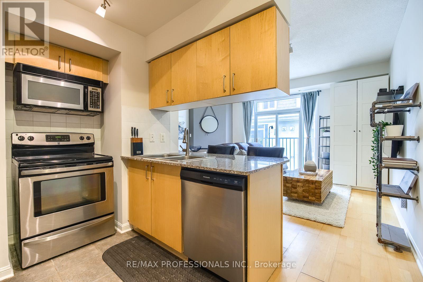 327 - 32 Stadium Road, Toronto, Ontario  M5V 3P4 - Photo 14 - C13810774