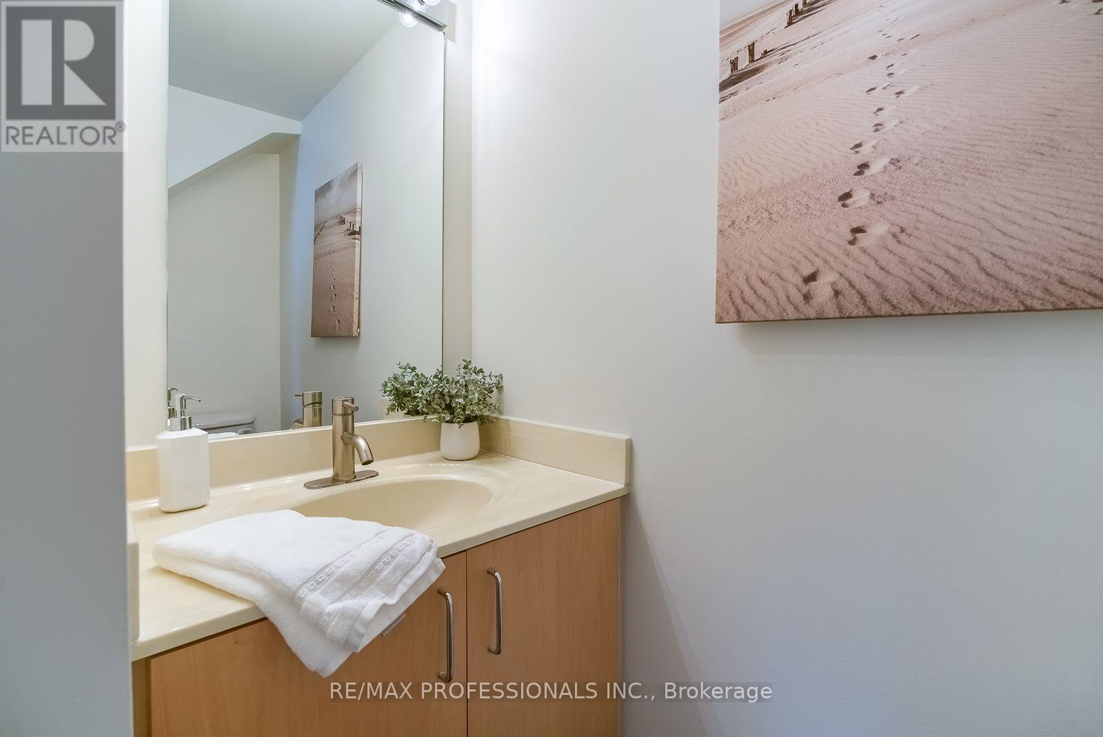 327 - 32 Stadium Road, Toronto, Ontario  M5V 3P4 - Photo 15 - C13810774
