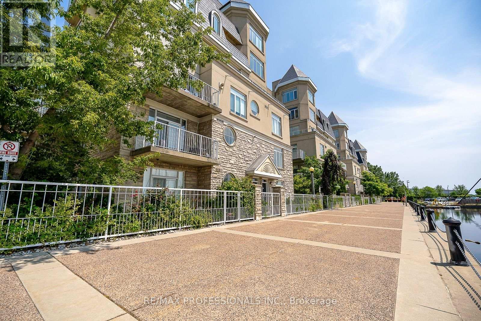 327 - 32 Stadium Road, Toronto, Ontario  M5V 3P4 - Photo 36 - C13810774