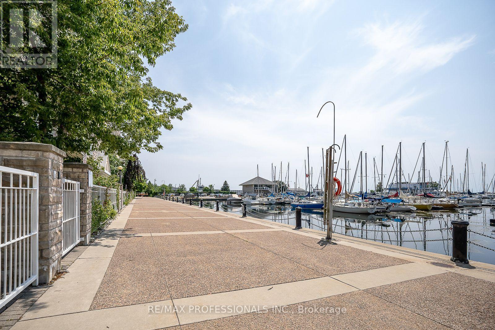 327 - 32 Stadium Road, Toronto, Ontario  M5V 3P4 - Photo 37 - C13810774