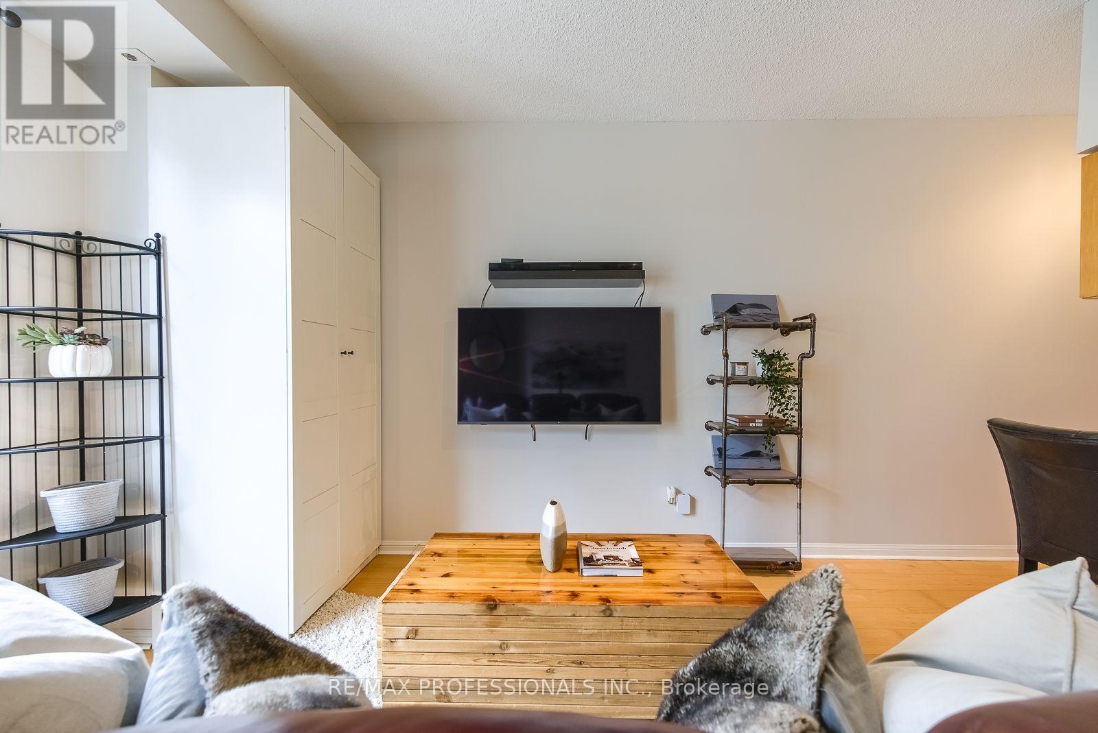 327 - 32 Stadium Road, Toronto, Ontario  M5V 3P4 - Photo 7 - C13810774