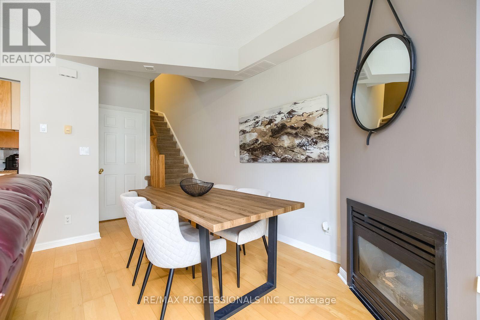 327 - 32 Stadium Road, Toronto, Ontario  M5V 3P4 - Photo 9 - C13810774