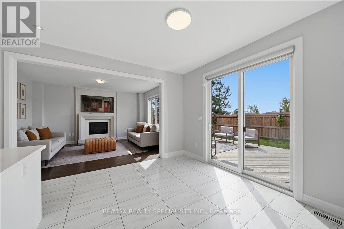90 Professor Day Drive, Bradford West Gwillimbury, Ontario  L3Z 4J3 - Photo 17 - N13810792