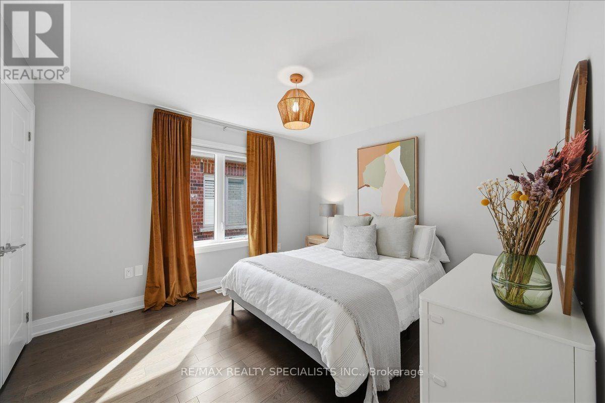 90 Professor Day Drive, Bradford West Gwillimbury, Ontario  L3Z 4J3 - Photo 31 - N13810792