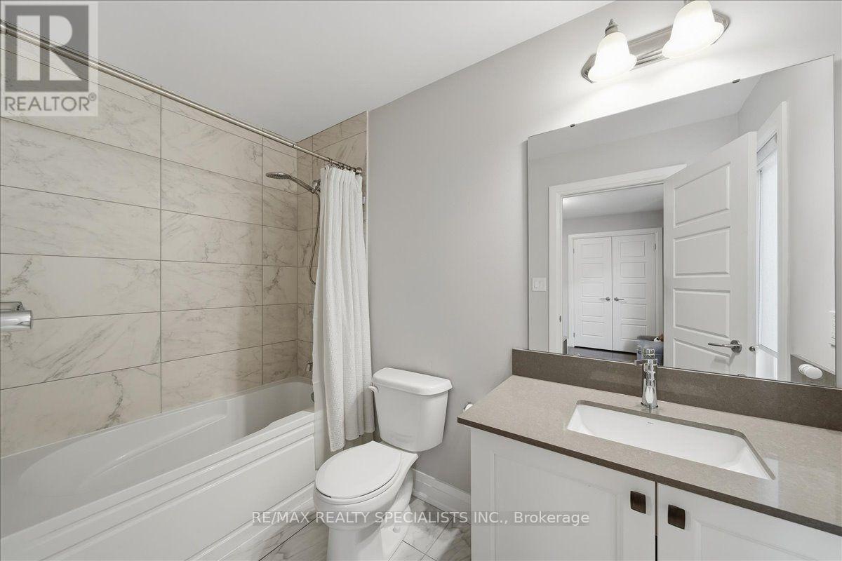 90 Professor Day Drive, Bradford West Gwillimbury, Ontario  L3Z 4J3 - Photo 37 - N13810792