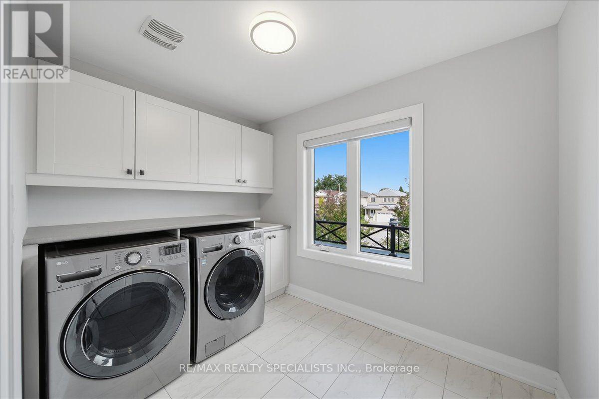 90 Professor Day Drive, Bradford West Gwillimbury, Ontario  L3Z 4J3 - Photo 38 - N13810792