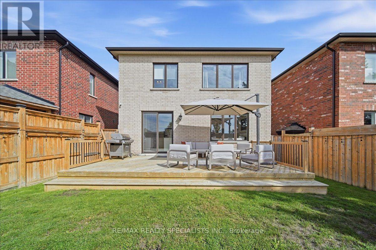 90 Professor Day Drive, Bradford West Gwillimbury, Ontario  L3Z 4J3 - Photo 49 - N13810792