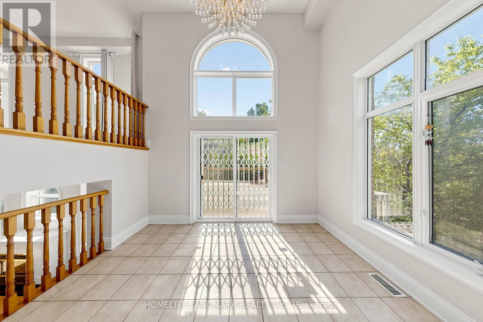 209 Redstone Road, Richmond Hill, Ontario  L4S 2E2 - Photo 12 - N13810830