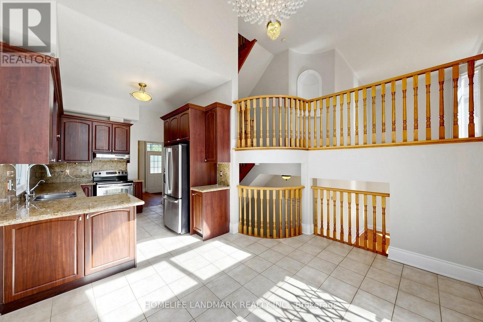 209 Redstone Road, Richmond Hill, Ontario  L4S 2E2 - Photo 14 - N13810830