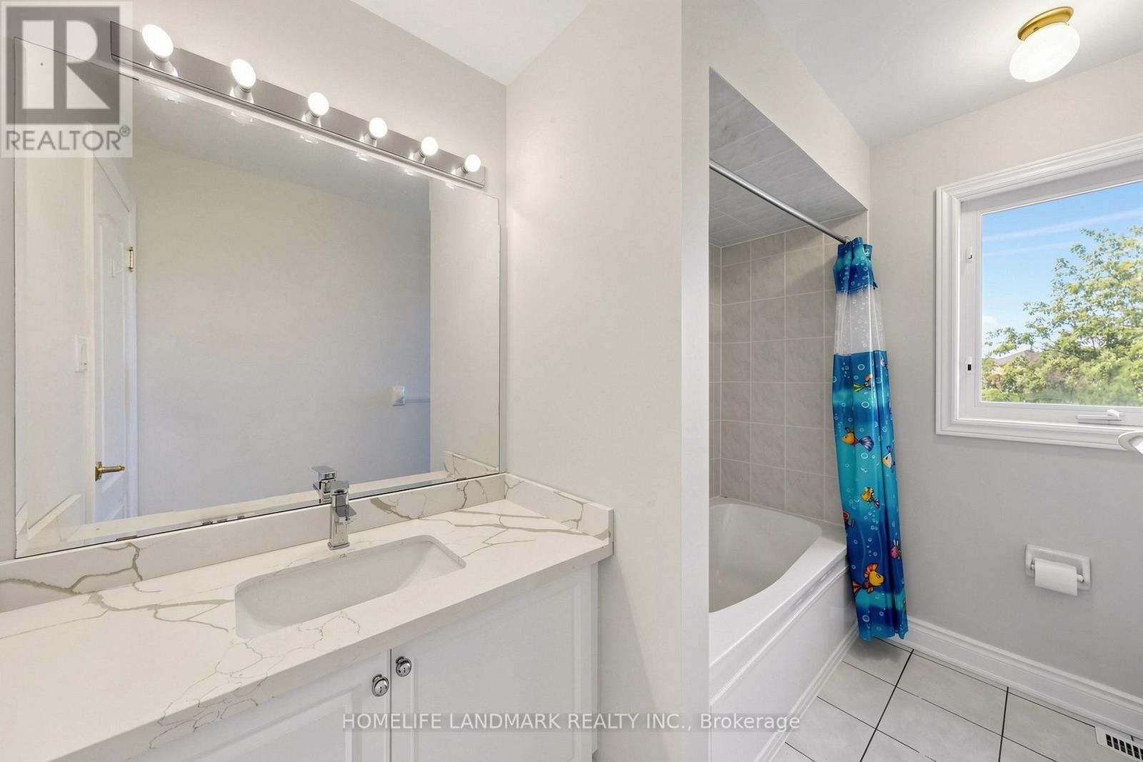 209 Redstone Road, Richmond Hill, Ontario  L4S 2E2 - Photo 27 - N13810830