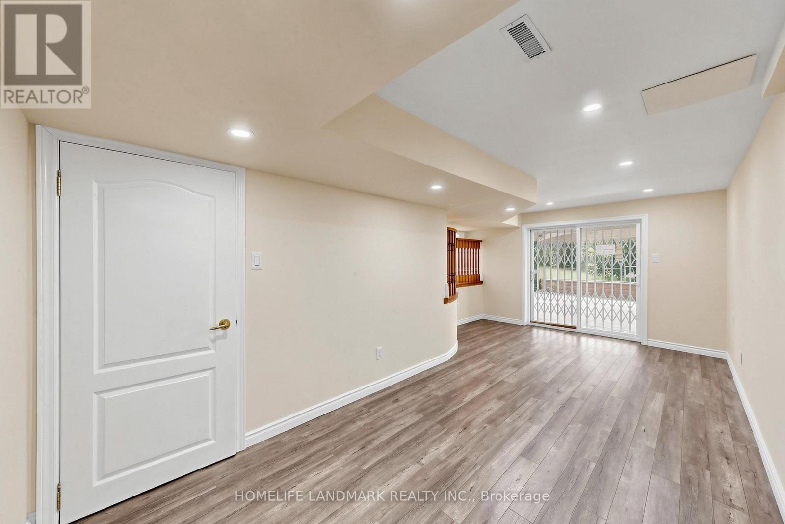 209 Redstone Road, Richmond Hill, Ontario  L4S 2E2 - Photo 35 - N13810830