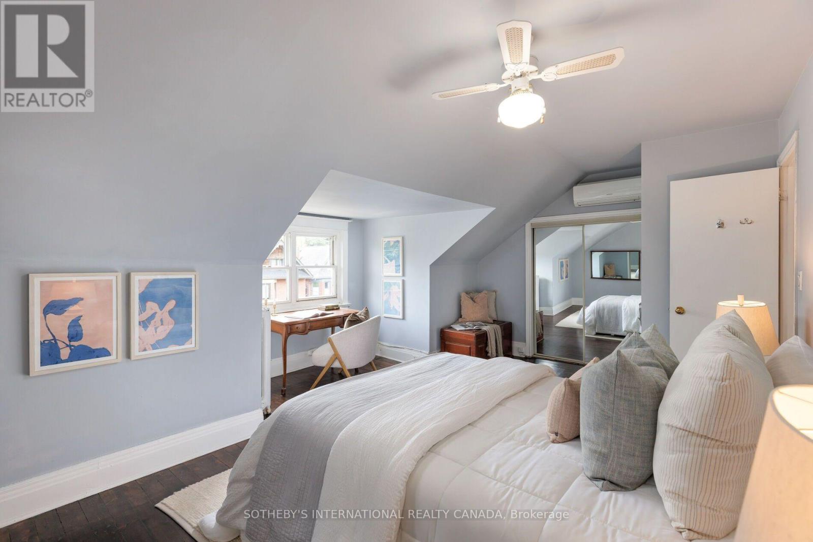 126 Hilton Avenue, Toronto, Ontario  M5R 3E7 - Photo 21 - C13809442