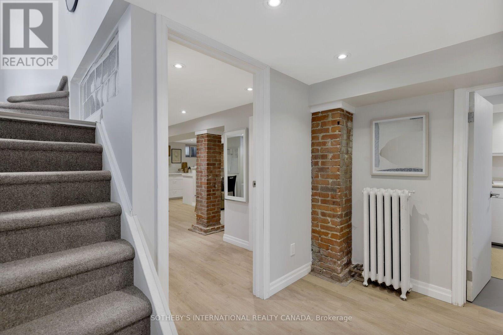 126 Hilton Avenue, Toronto, Ontario  M5R 3E7 - Photo 25 - C13809442