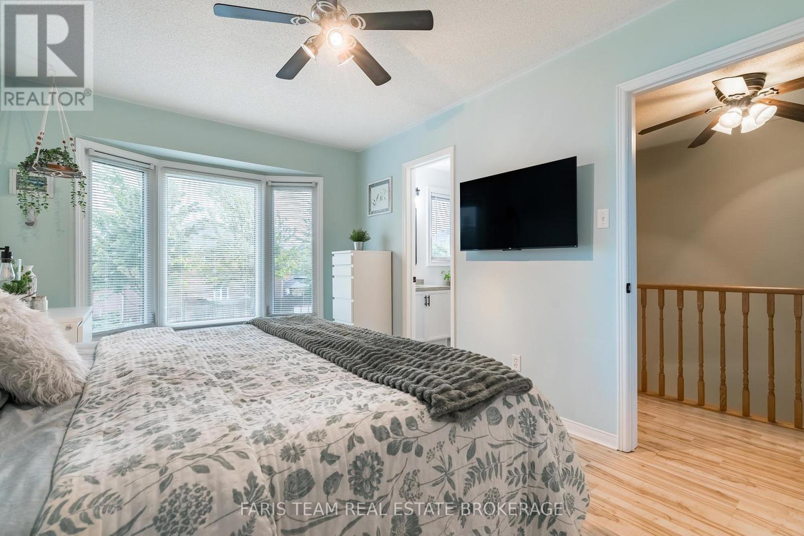 153 Cardinal Street, Barrie (Cundles East), Ontario  L4M 6G2 - Photo 18 - S13810796