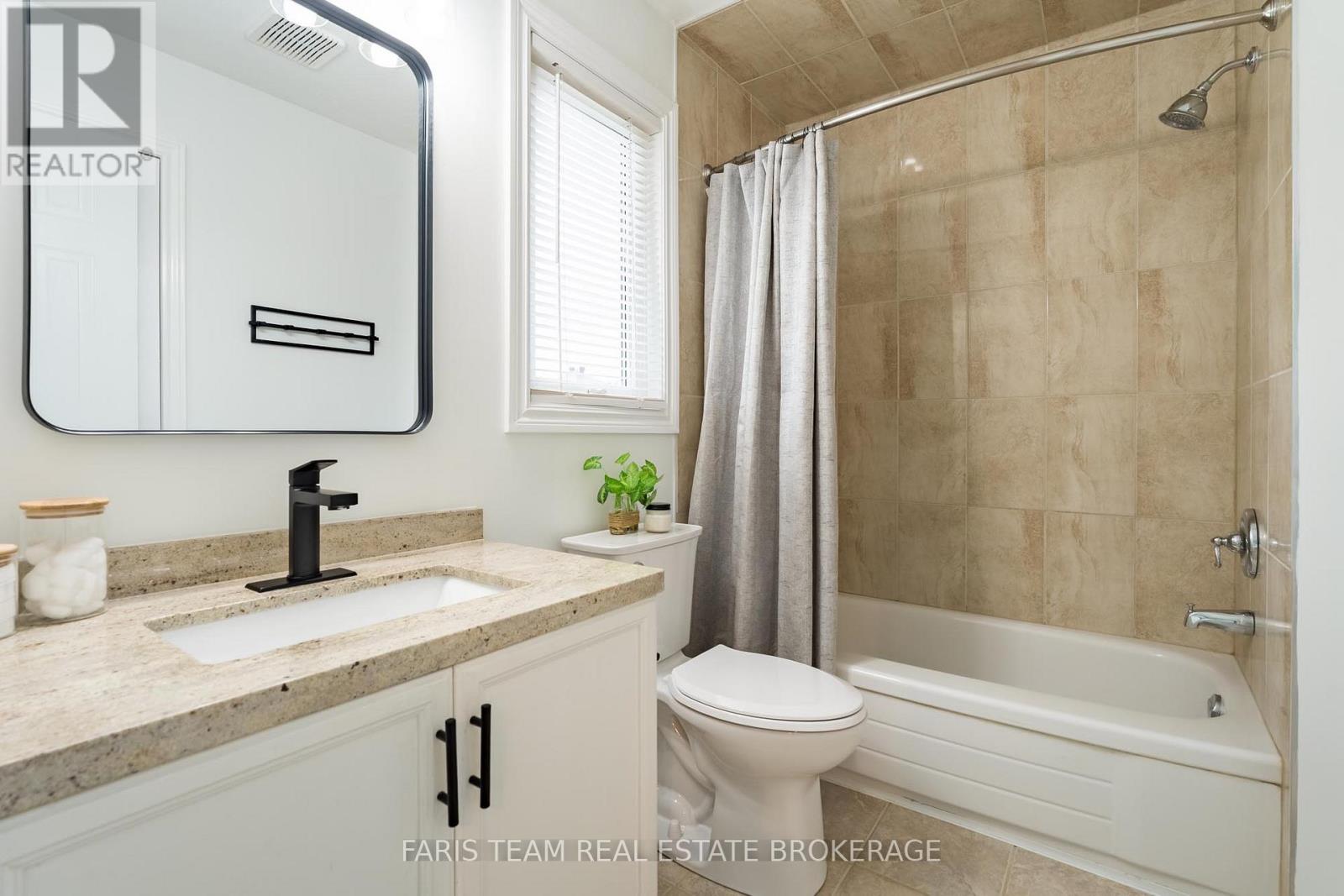 153 Cardinal Street, Barrie (Cundles East), Ontario  L4M 6G2 - Photo 19 - S13810796