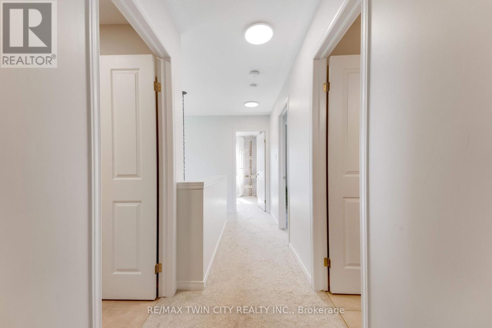 10 - 28 Doon Mills Drive, Kitchener, Ontario  N2P 2W9 - Photo 30 - X13810756