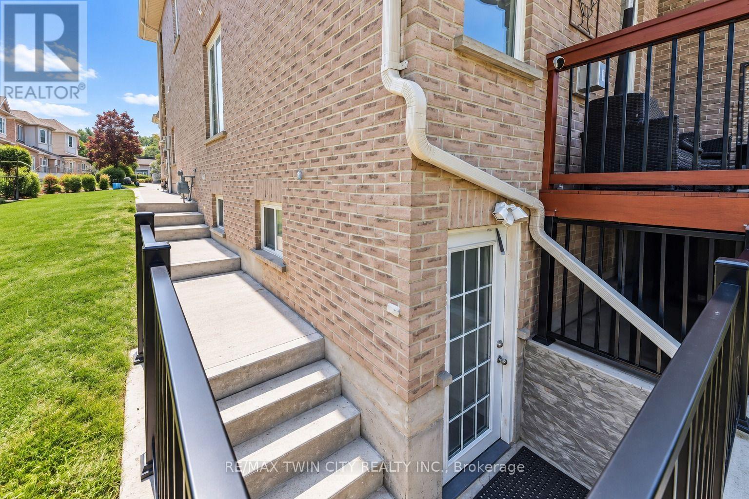 10 - 28 Doon Mills Drive, Kitchener, Ontario  N2P 2W9 - Photo 38 - X13810756
