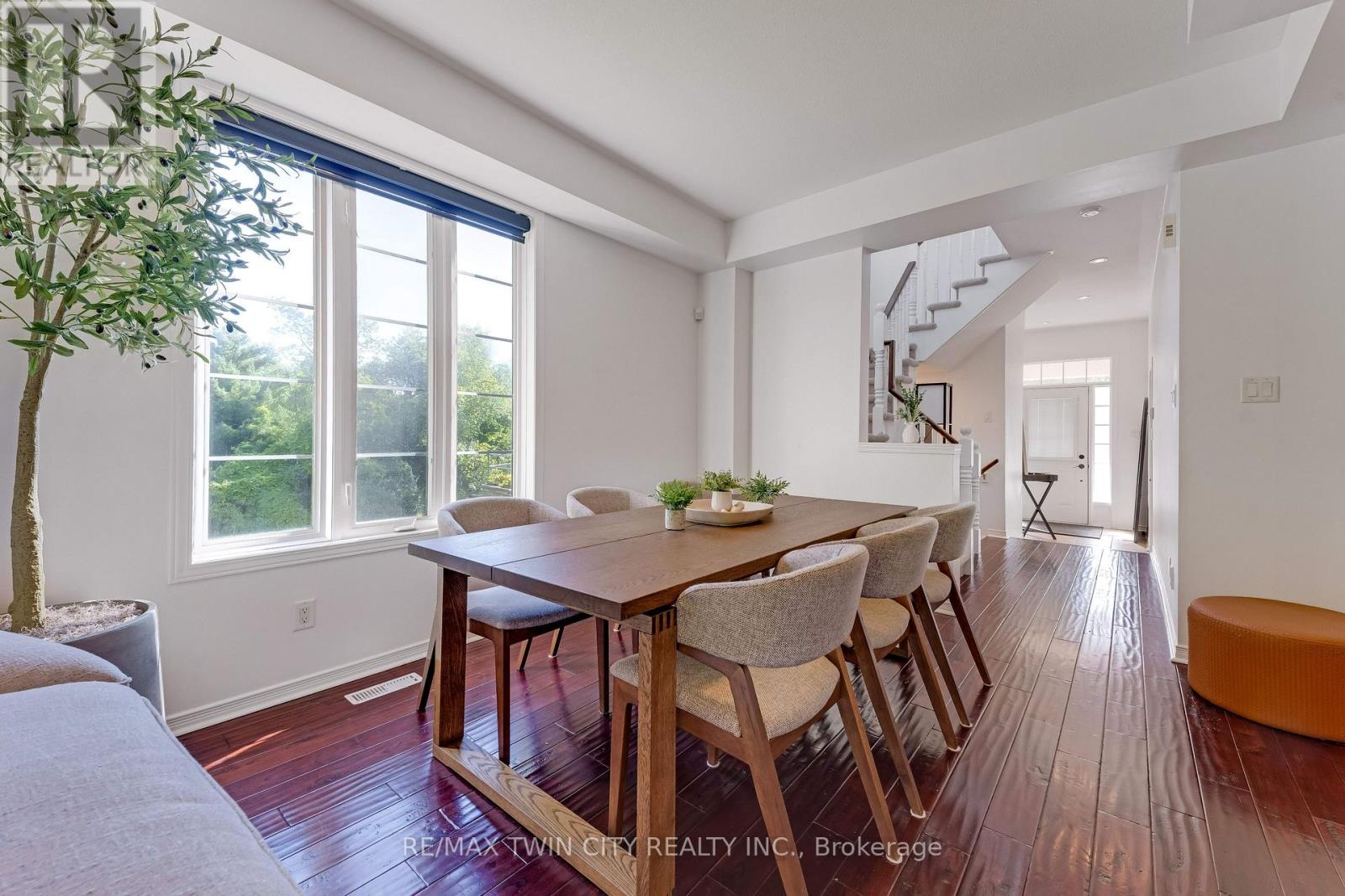 10 - 28 Doon Mills Drive, Kitchener, Ontario  N2P 2W9 - Photo 6 - X13810756