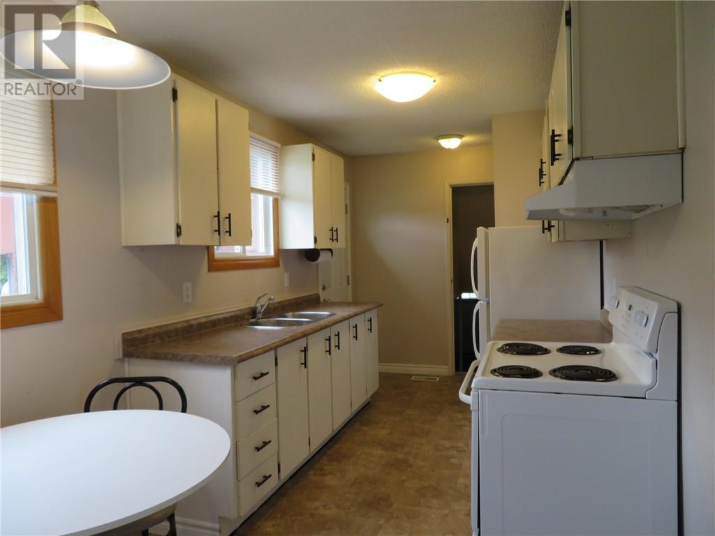 880 Woodbine Avenue, Sudbury, Ontario  P3A 5A8 - Photo 4 - 2130375