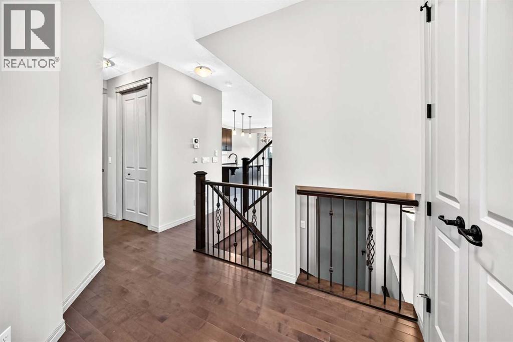 124 Nolanfield Way NW, Calgary, Alberta  T3R 0M8 - Photo 4 - A2346044