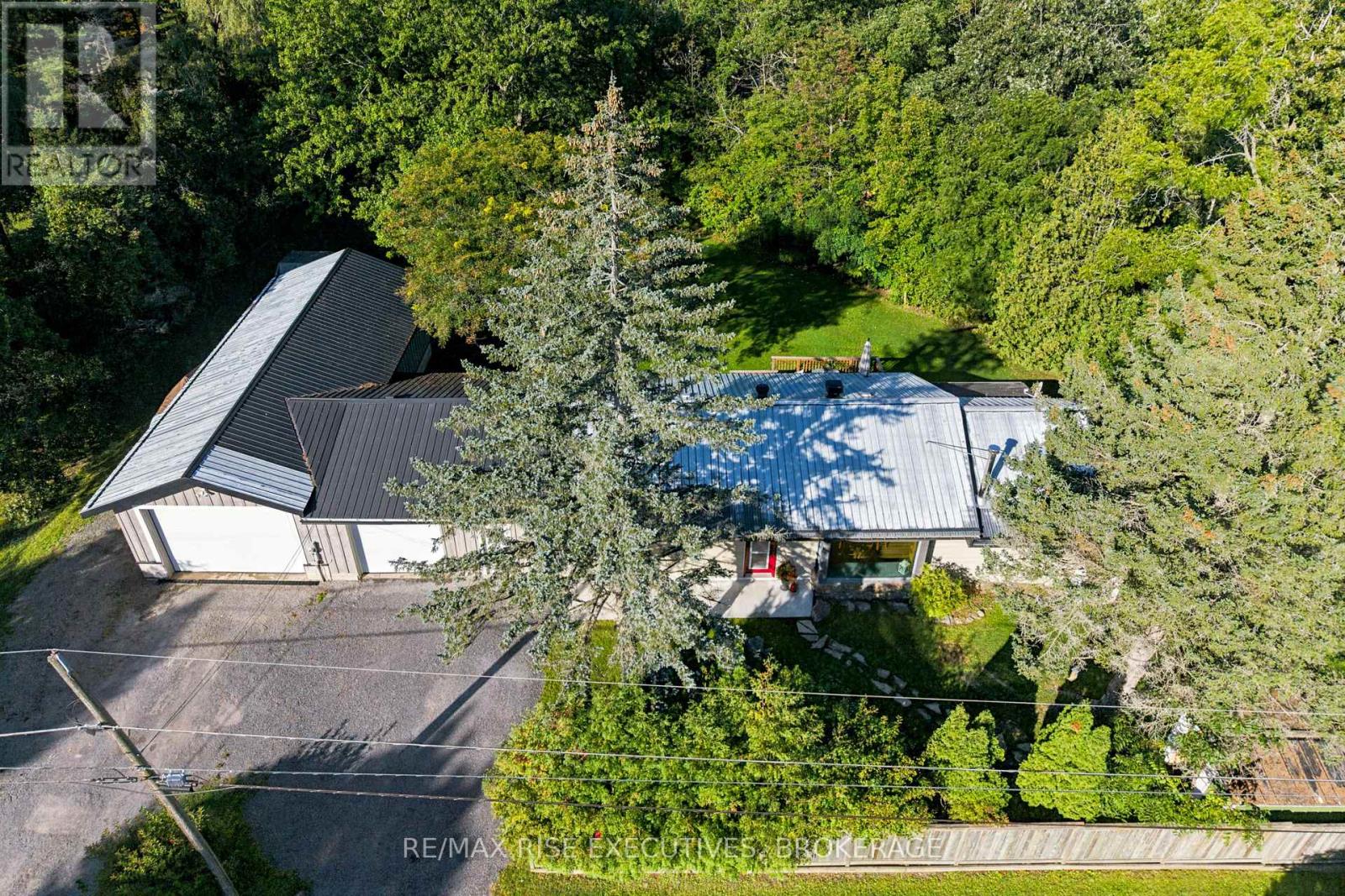1664 Shore Road, Kingston, Ontario K7L 0C1 - Photo 3 - X13810914