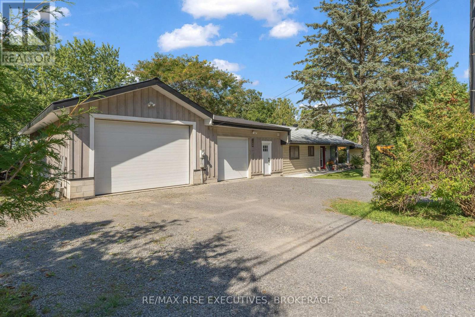 1664 Shore Road, Kingston, Ontario K7L 0C1 - Photo 4 - X13810914