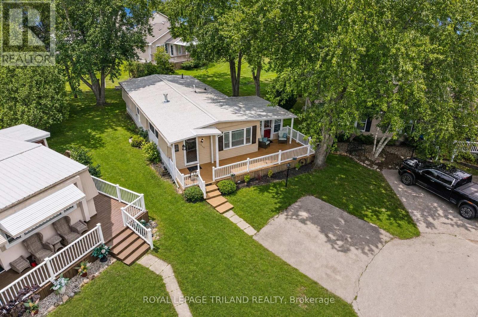 131 Sunningdale Place, South Huron, Ontario  N0M 1T0 - Photo 36 - X13811030