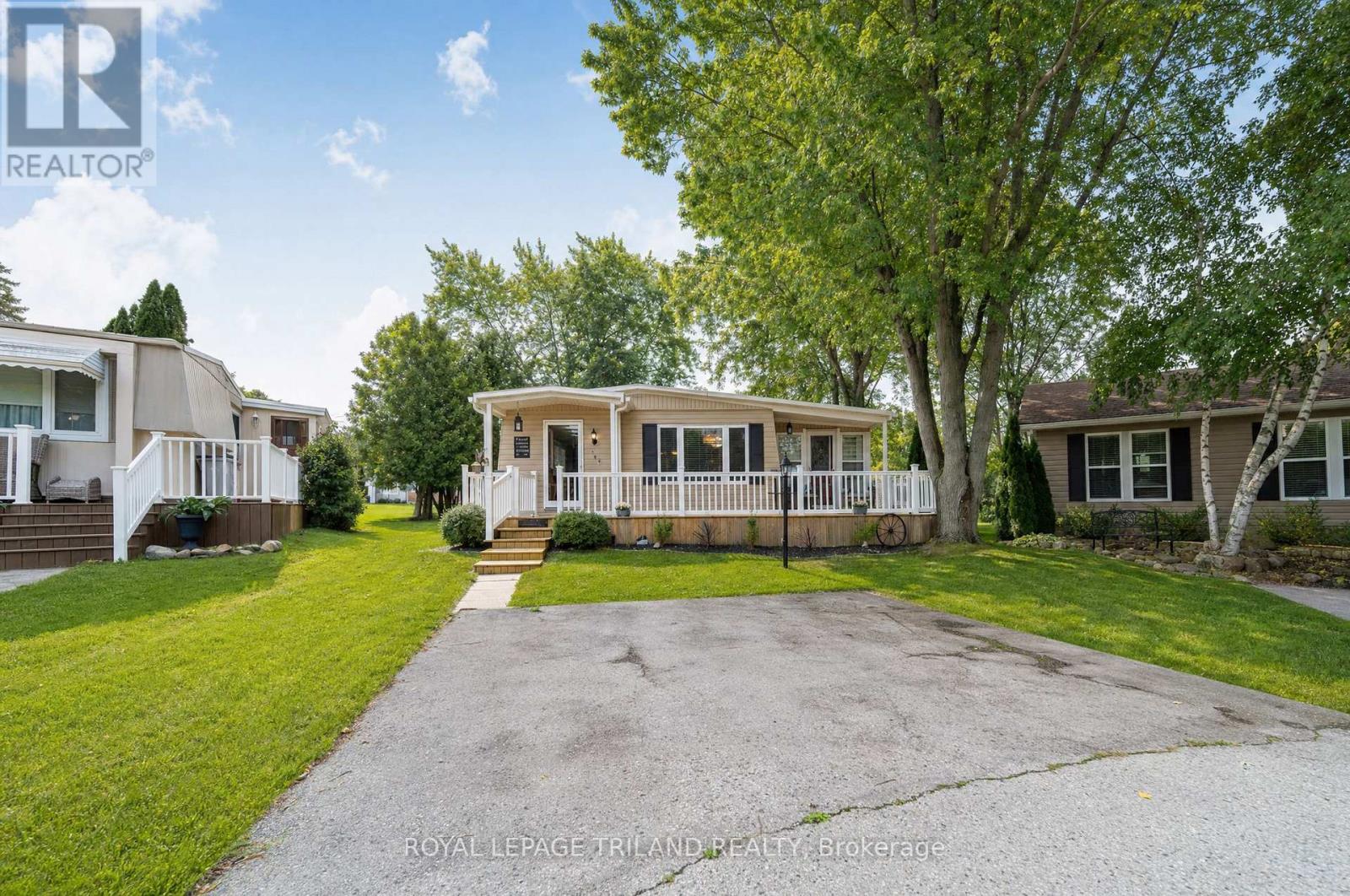131 Sunningdale Place, South Huron, Ontario  N0M 1T0 - Photo 37 - X13811030