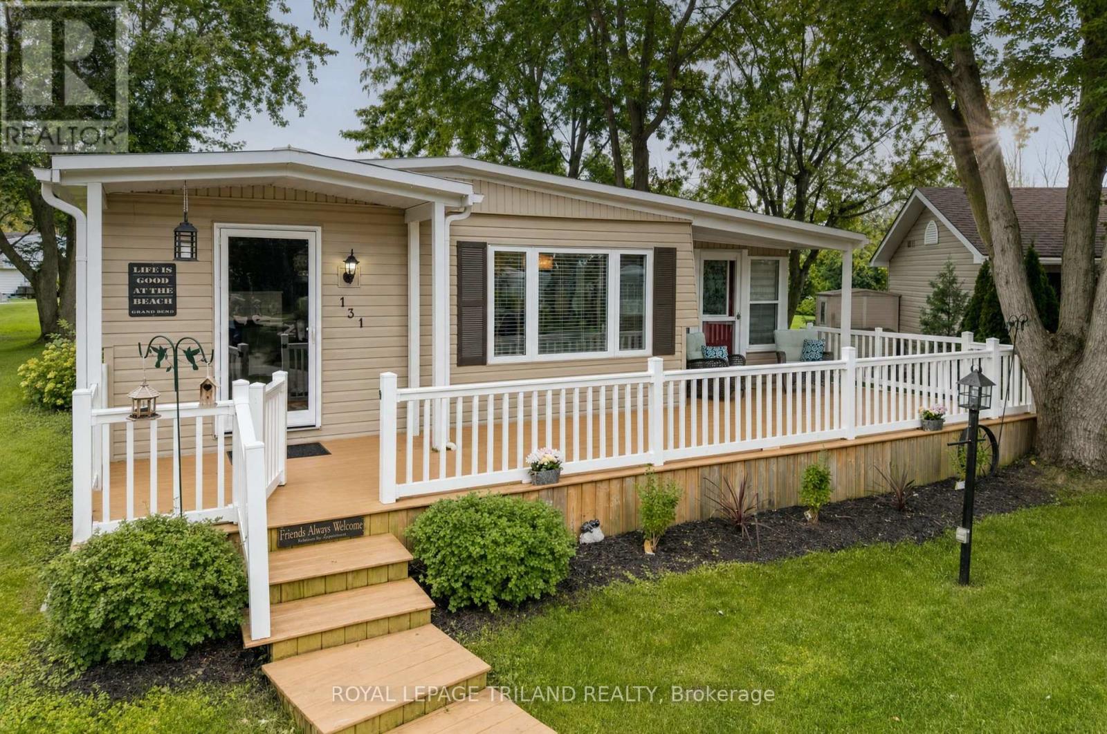 131 Sunningdale Place, South Huron, Ontario  N0M 1T0 - Photo 6 - X13811030
