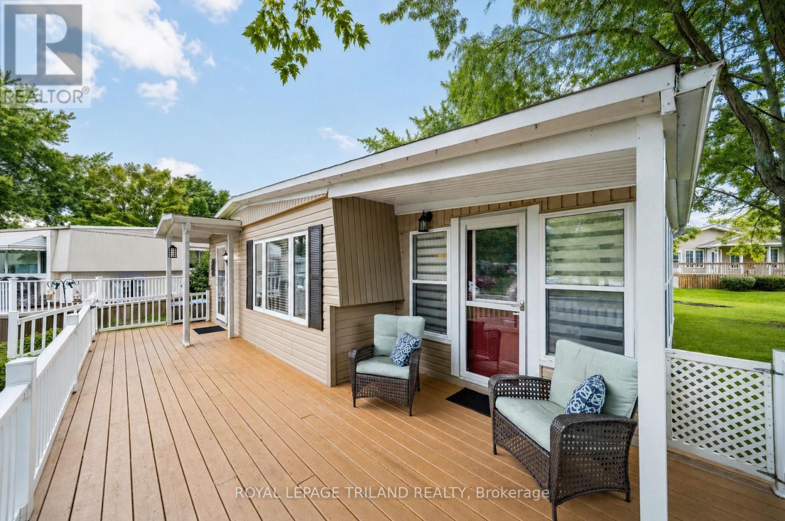131 Sunningdale Place, South Huron, Ontario  N0M 1T0 - Photo 7 - X13811030