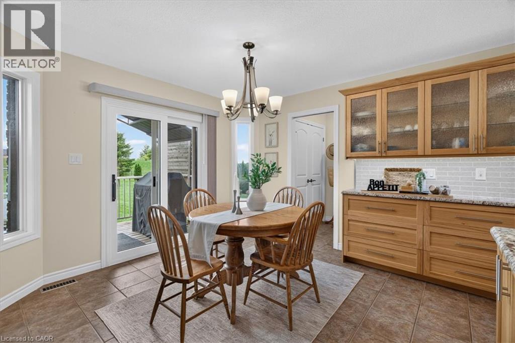 515 Woodward Drive, Mount Brydges, Ontario  N0L 1W0 - Photo 14 - 40862871