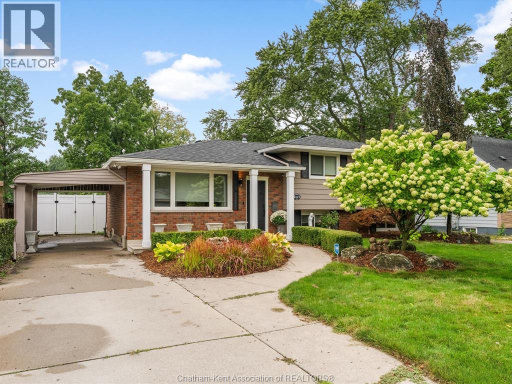 4113 Roseland Drive East, Windsor, Ontario  N9G 1Y5 - Photo 1 - 26023049