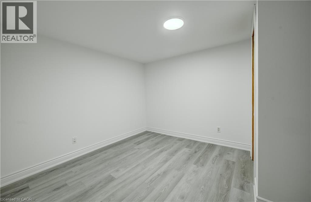 176 Samuelson Street, Cambridge, Ontario  N1R 1K3 - Photo 32 - 40865033