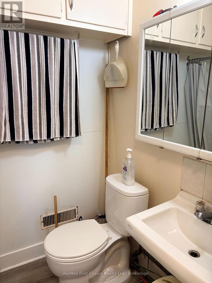 1212 Walsh Street E, Thunder Bay, Ontario  P7E 4V4 - Photo 10 - X13810874