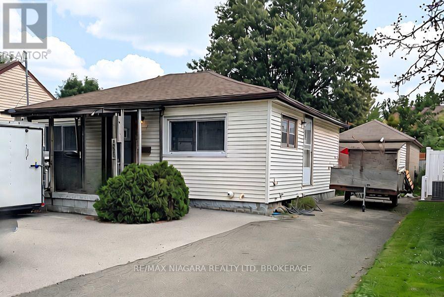 268 Mcalpine Avenue S, Welland, Ontario  L3B 1T9 - Photo 1 - X13810864