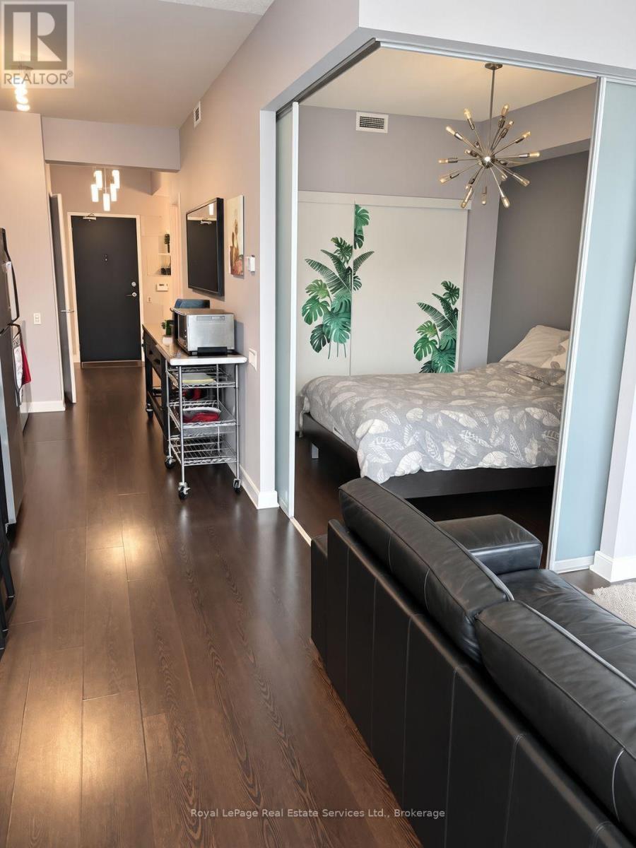 1006 - 775 King Street W, Toronto, Ontario  M5V 2K3 - Photo 12 - C13811076