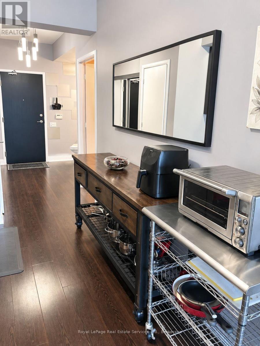 1006 - 775 King Street W, Toronto, Ontario  M5V 2K3 - Photo 5 - C13811076