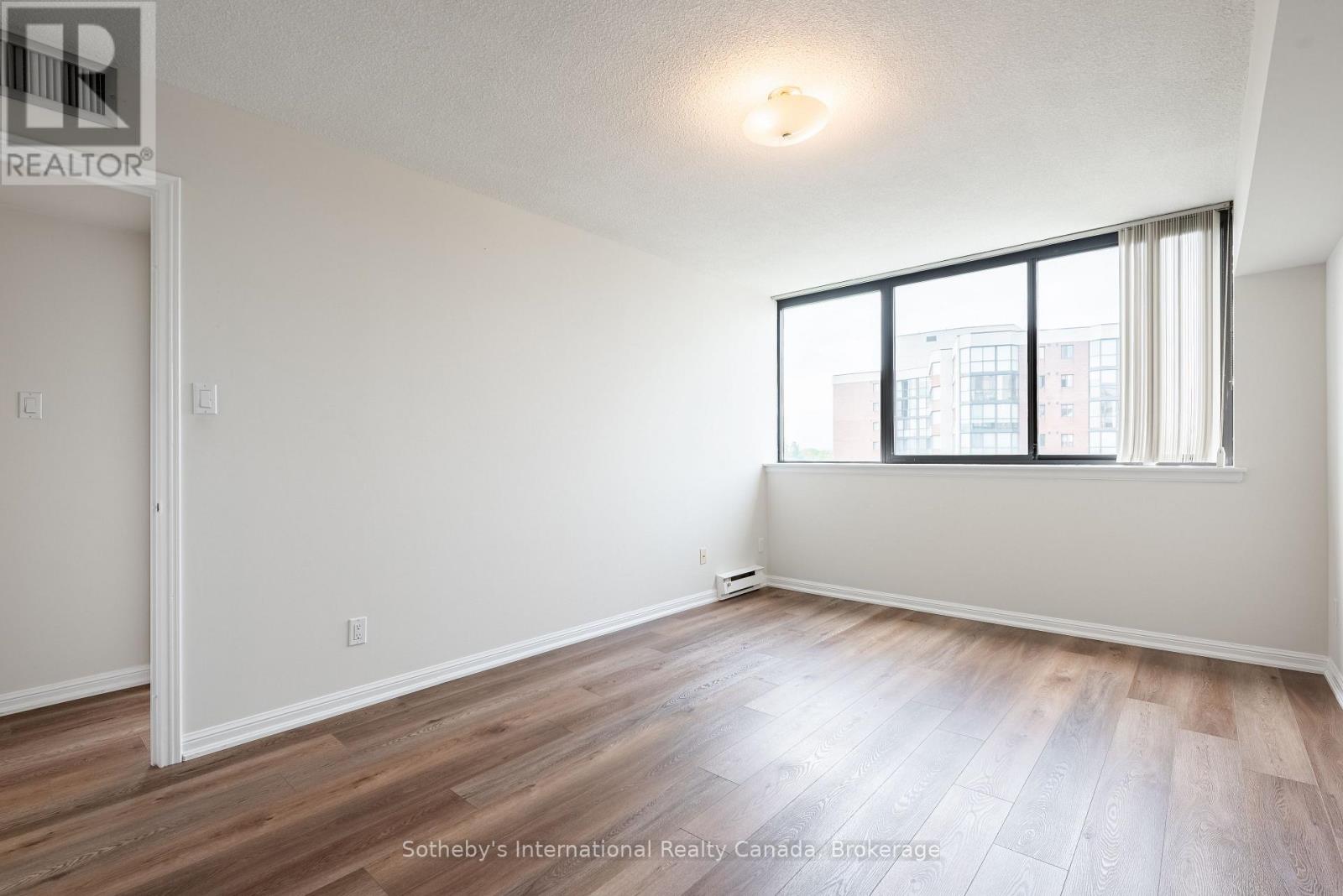 804 - 1230 Marlborough Court, Oakville, Ontario  L6H 3K6 - Photo 18 - W13811104