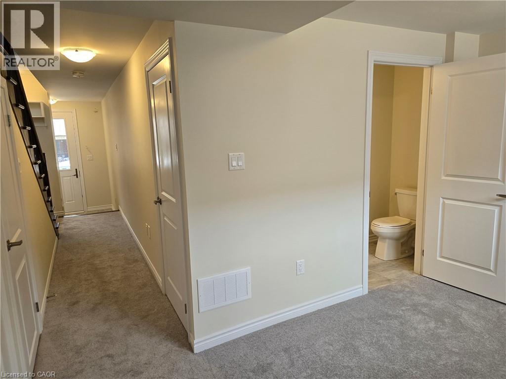 1383 Almonte Drive, Burlington, Ontario  L7P 3P8 - Photo 8 - 40865310