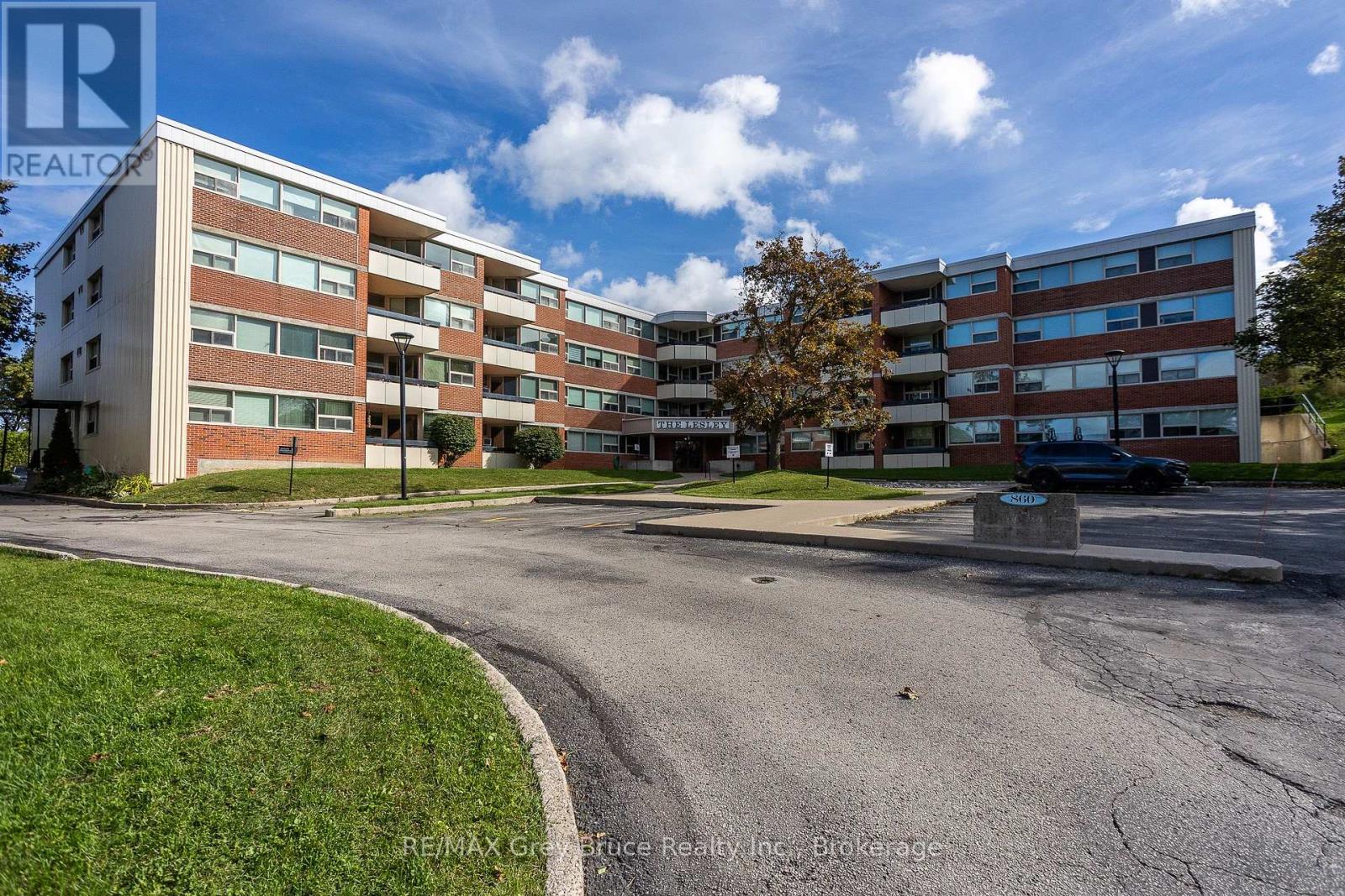 401 - 860 9 Street E, Owen Sound, Ontario  N4K 1R2 - Photo 2 - X13810970