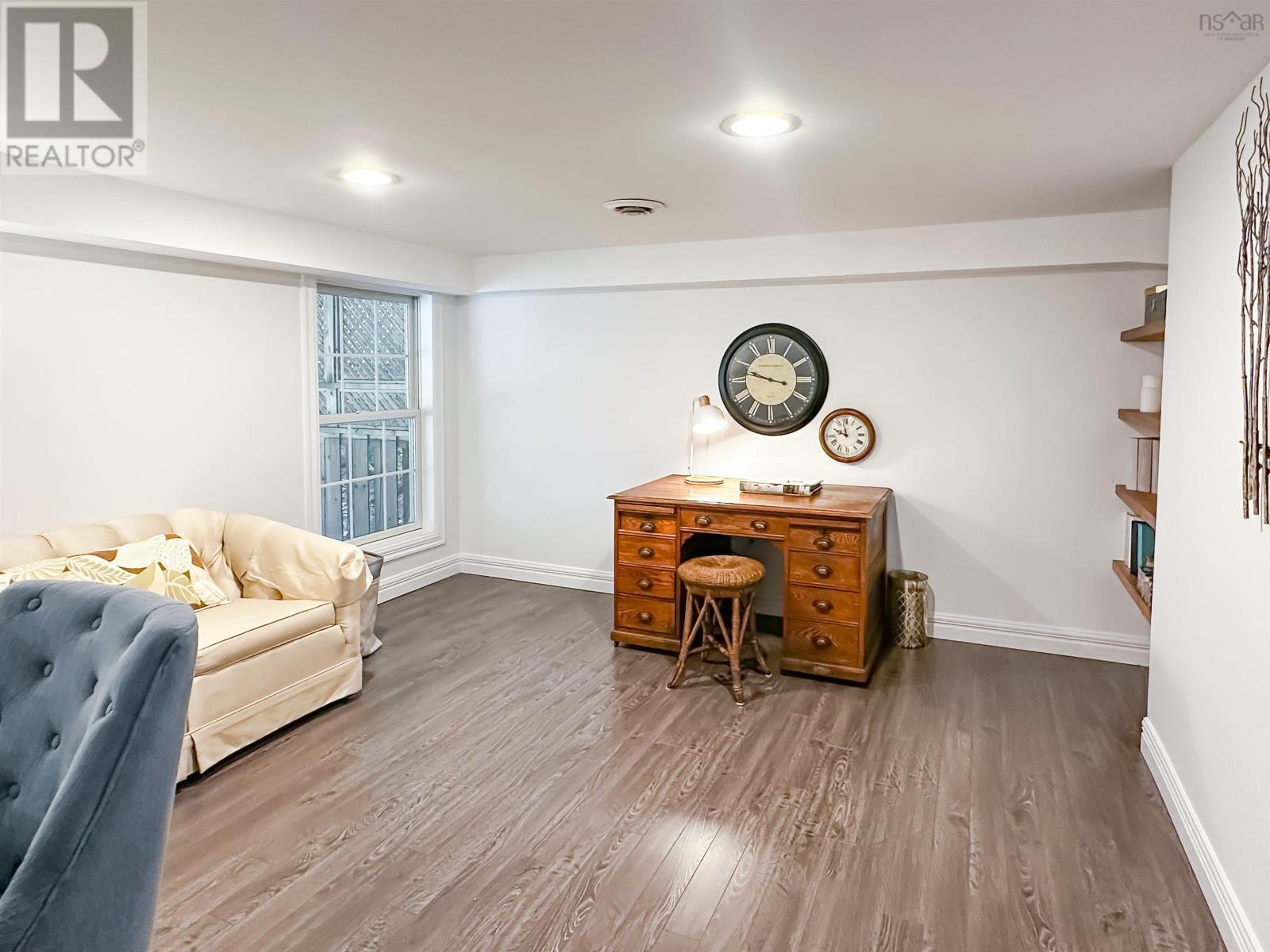 24 Anderson Boulevard photo 38