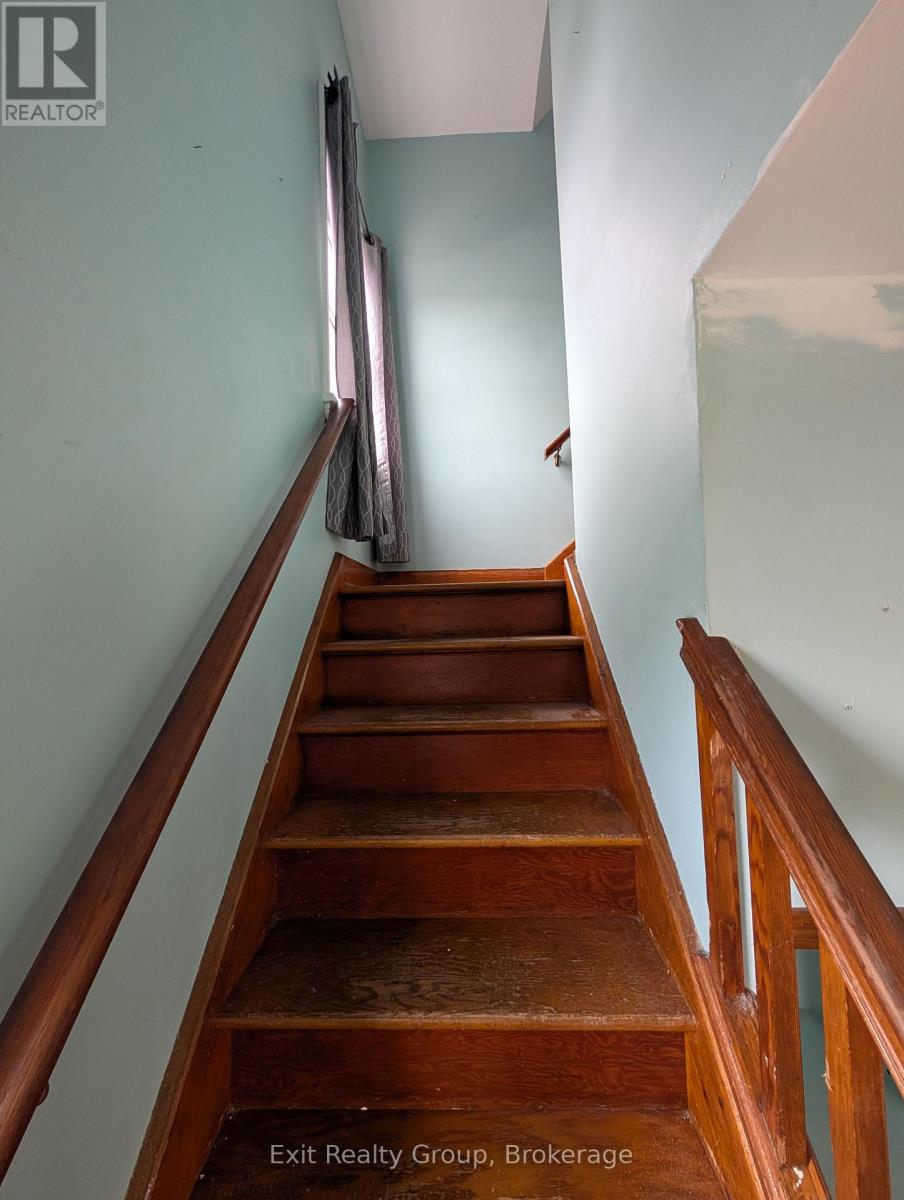 16 Mercia Street, Quinte West, Ontario  K8V 2P3 - Photo 15 - X13811078