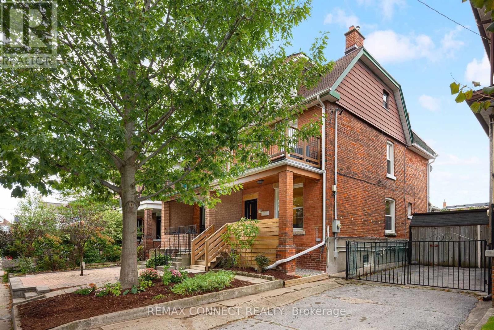 17 Muir Avenue, Toronto, Ontario  M6H 1E7 - Photo 1 - C13810922