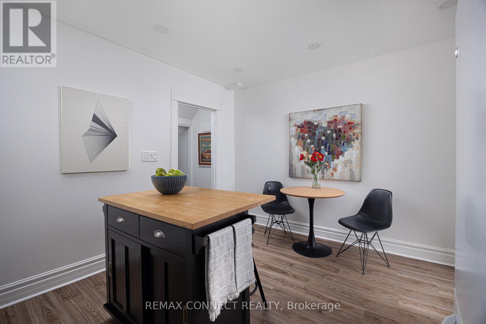 17 Muir Avenue, Toronto, Ontario  M6H 1E7 - Photo 12 - C13810922